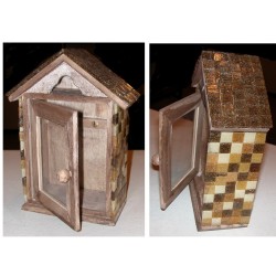 Brown keychain house - Furnishing mosaic